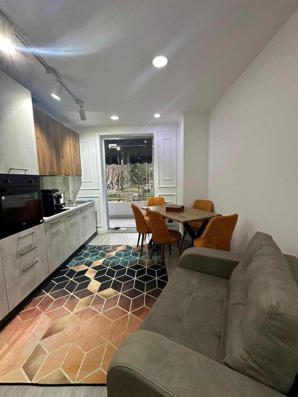 Park View Central Apartment 地拉那 外观 照片